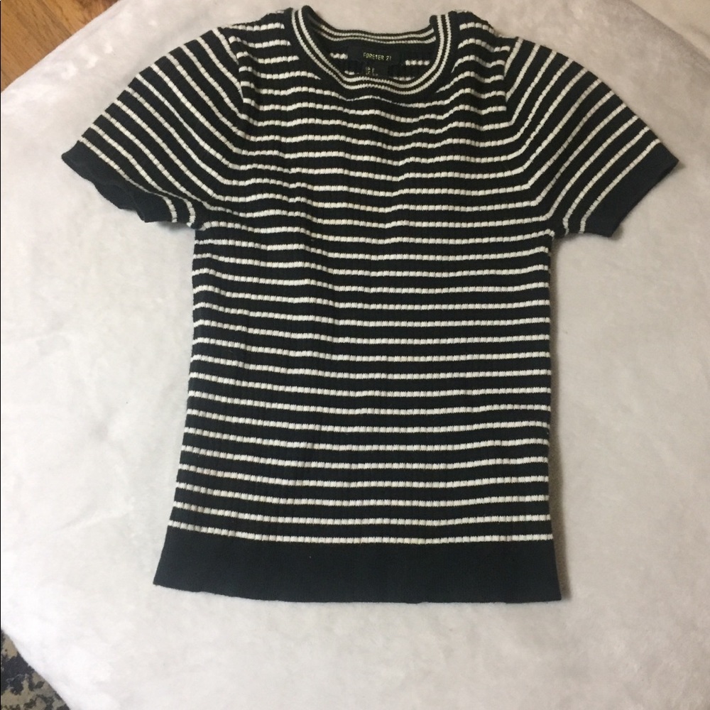 FOREVER 21 Shirt
